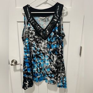 Woman’s plus size v-neck tank top